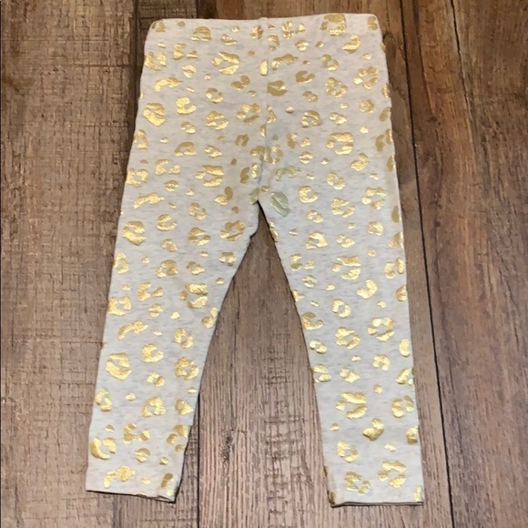 Baby Girl Carter’s Matching Outfit - Picture 4 of 6